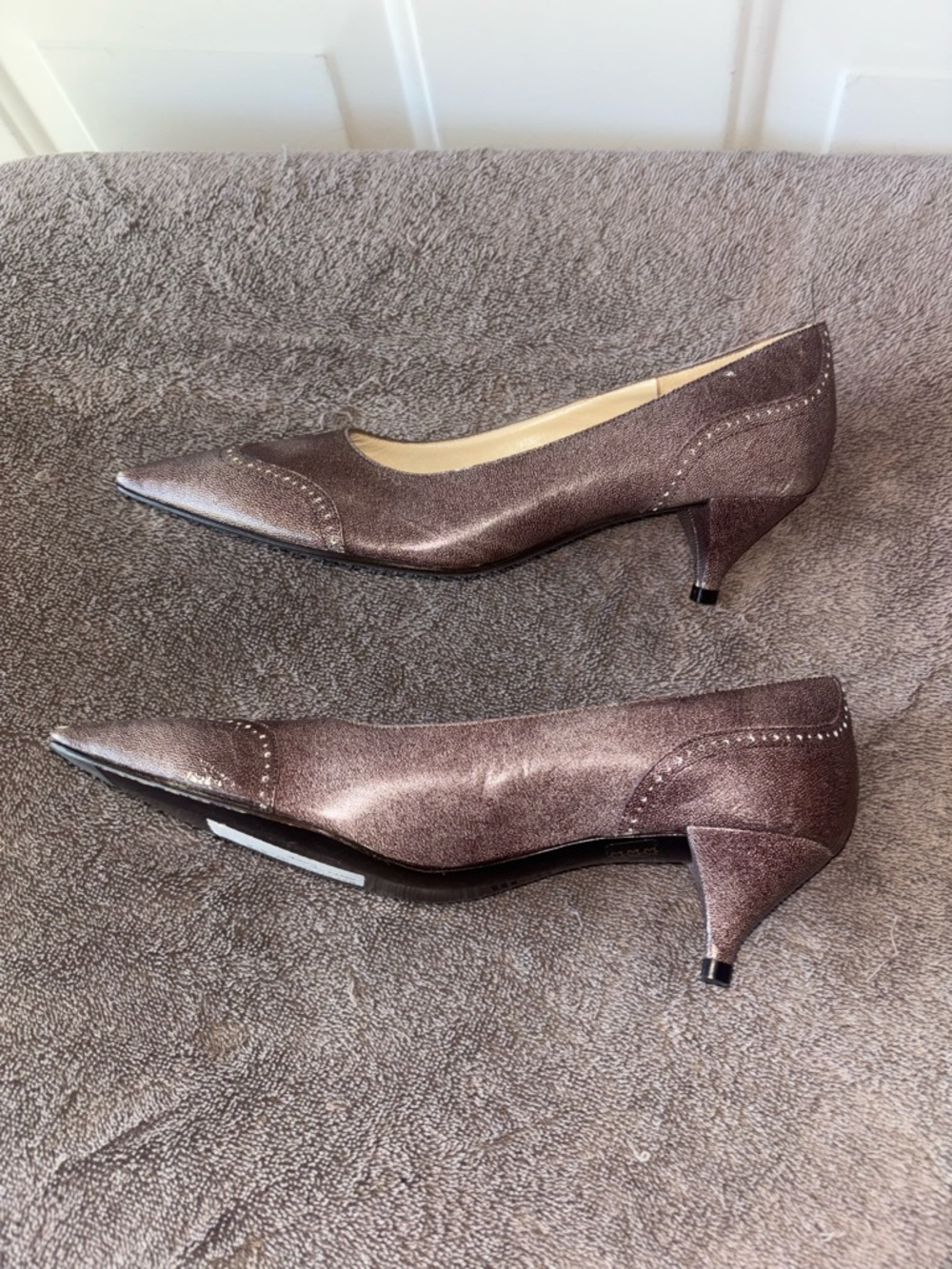 Charles Jourdan Paris brown kitten heels size 7 - Picture 4 of 7